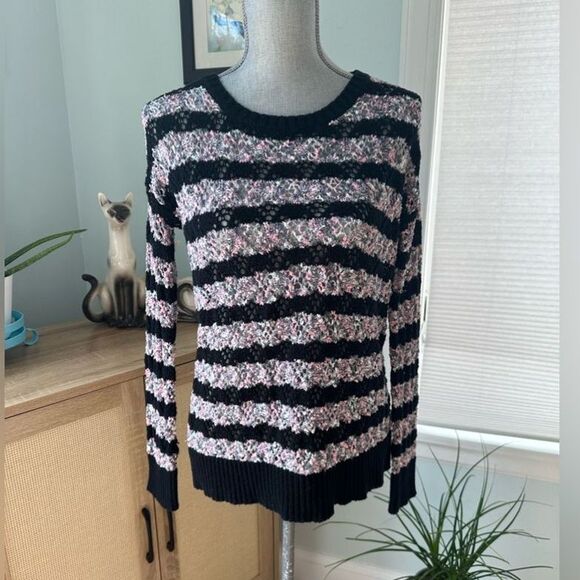 Kensie Fuzzy Striped Sweater Pink Black Gray Pullover Knit Top Size Medium - Picture 1 of 5